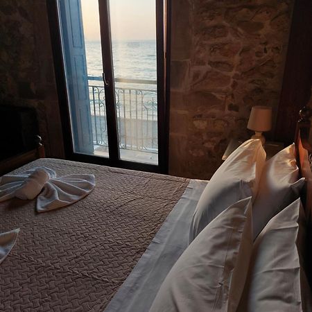 Volakas Beachfront Suites ريثيمنو المظهر الخارجي الصورة