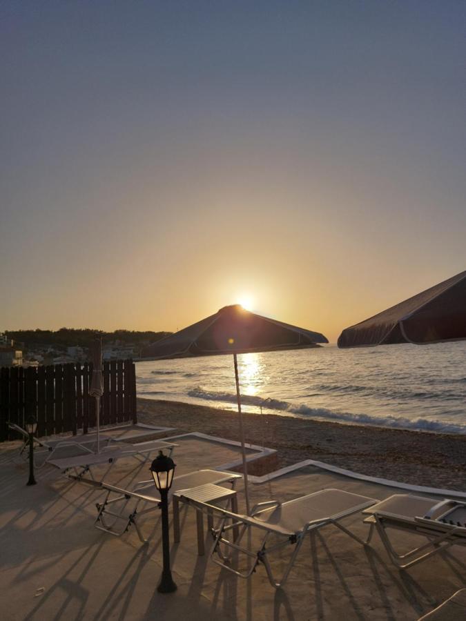 Volakas Beachfront Suites ريثيمنو المظهر الخارجي الصورة