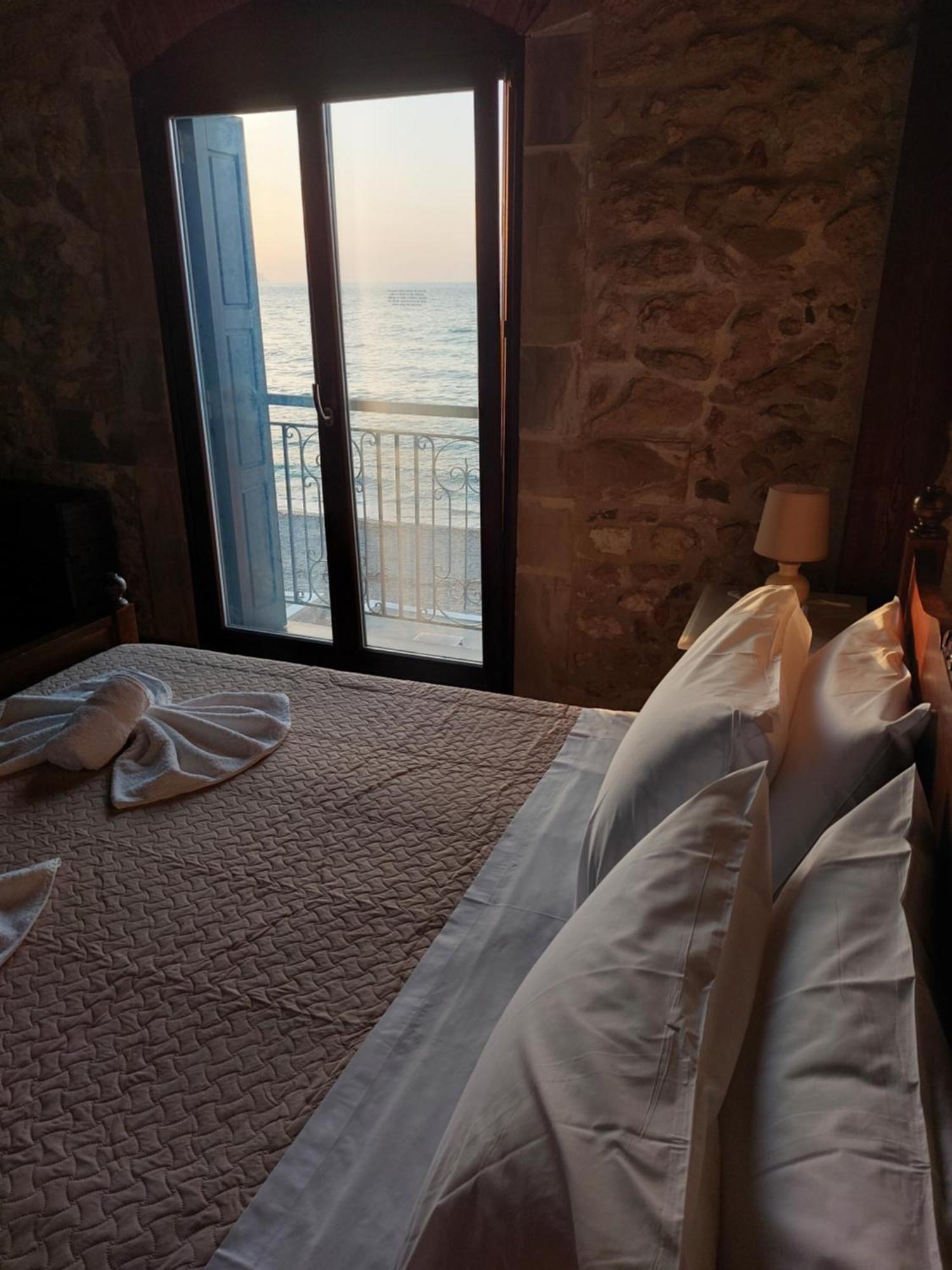 Volakas Beachfront Suites ريثيمنو المظهر الخارجي الصورة
