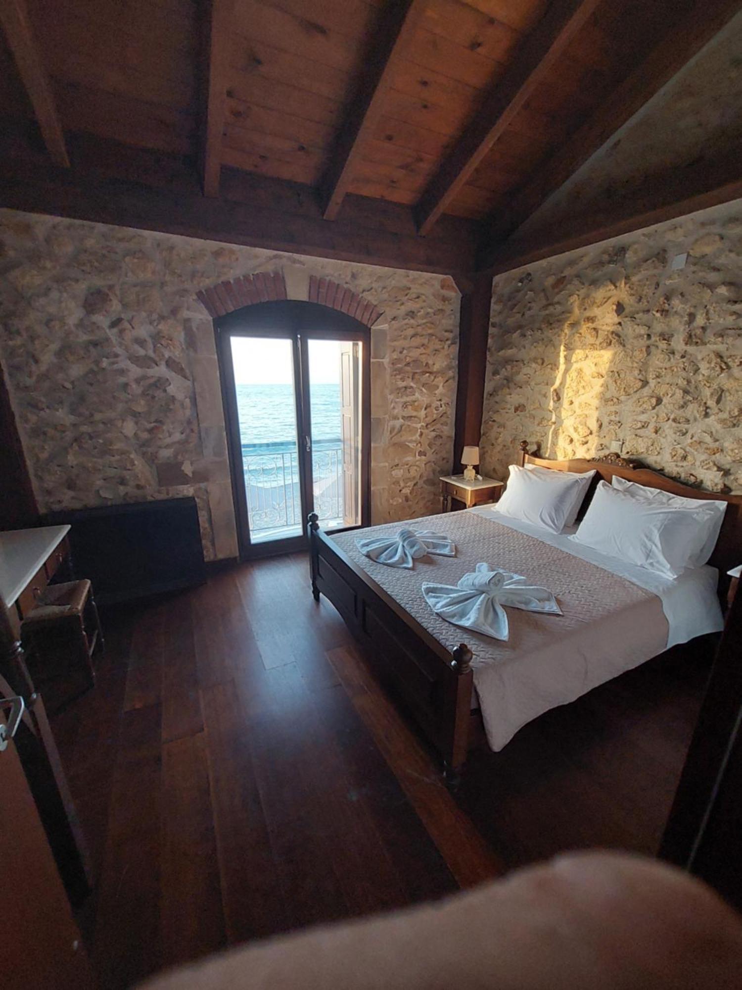 Volakas Beachfront Suites ريثيمنو المظهر الخارجي الصورة